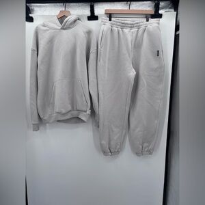 Comfrt Hoodie and Sweatpants Set Size XL in Bone
